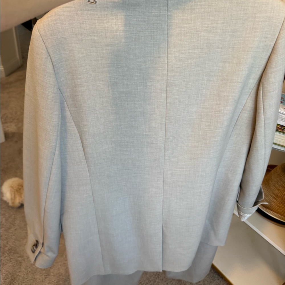Aritzia blazer and pants Light grey - Picture 5 of 16